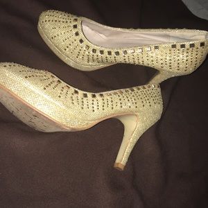 Glamorous Glitter Gold Heels